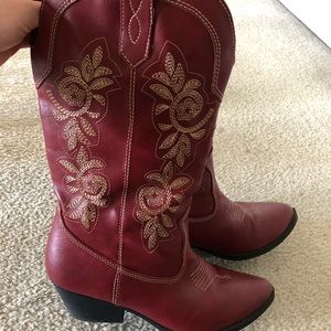 Burgundy cowgirl boots